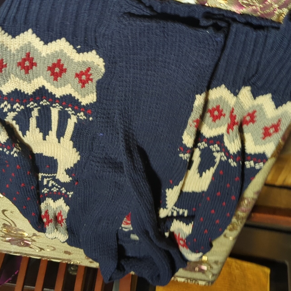 Sweater - Picture 4 of 5